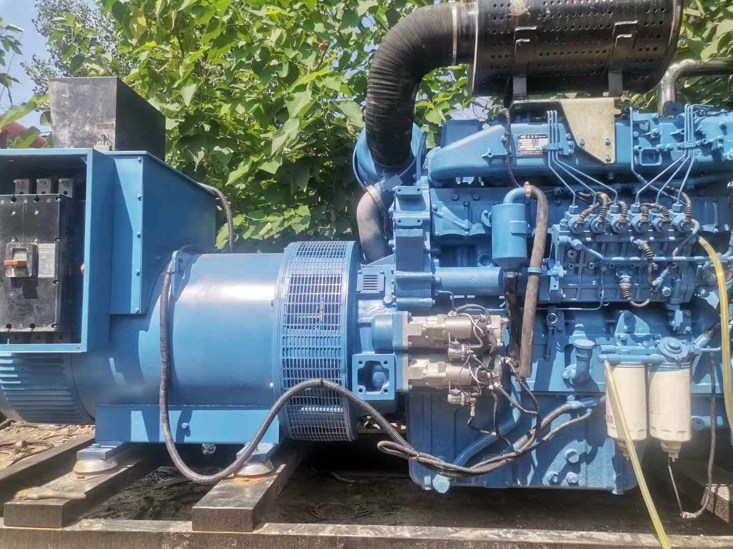 化德详细说明降低 800kW 柴油发电机输出电流波动的方法