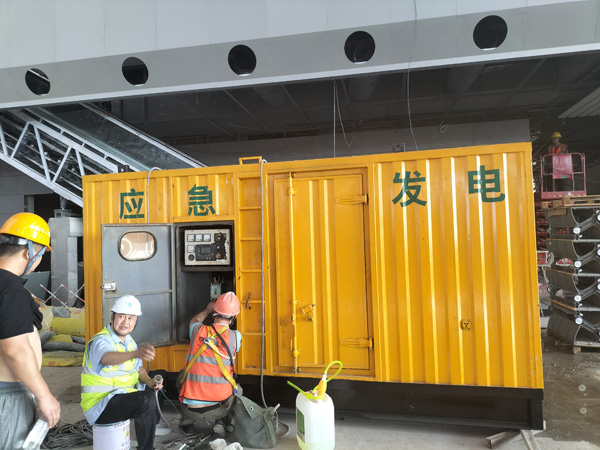 化德怎样判断空气滤清器是否需要更换？